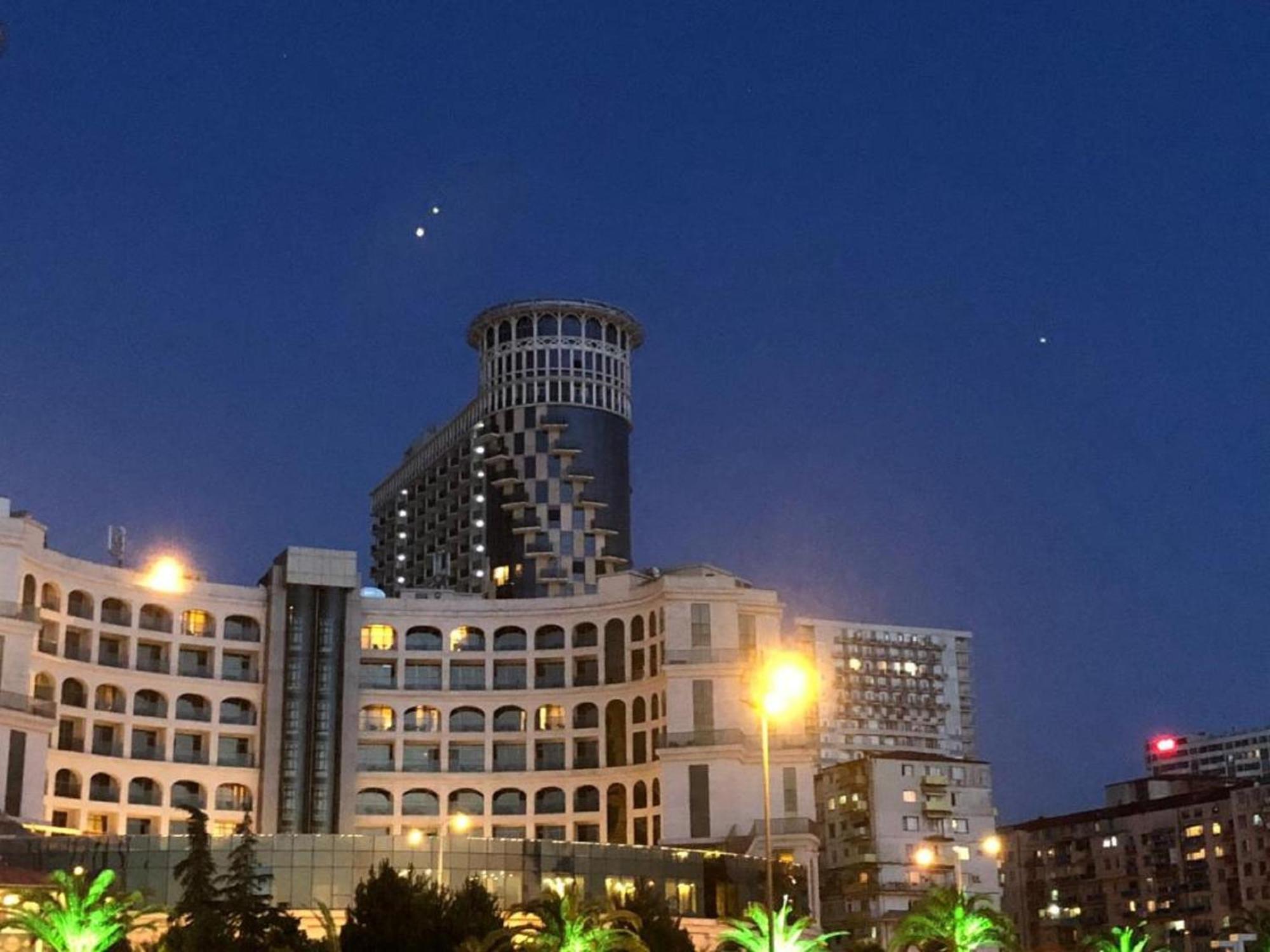 Apart Hotel Black Sea Towers Batumi Zewnętrze zdjęcie